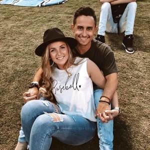 Meet your Posher, Laurel